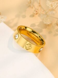 1pc Luxury Stainless Steel Lucky Clover Couple Ring, Sparkling Crystal Embellished, Fine Jewelry For Lovers Everyday Wear