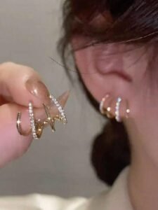 Gold-Tone Clip-On Earrings 1 Pair - Date Wedding Party Her
